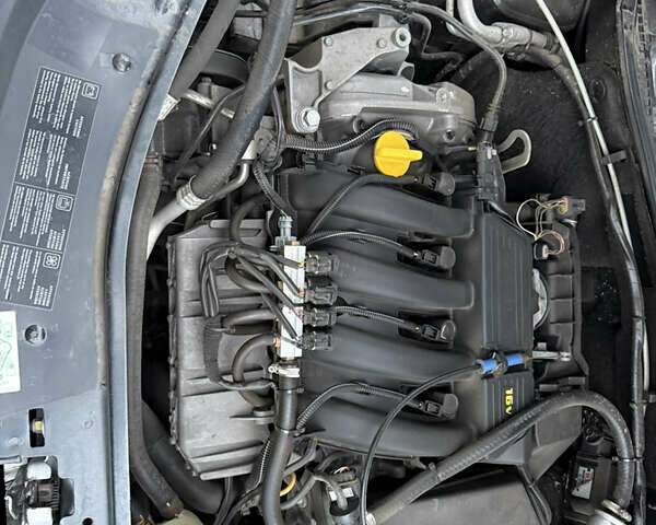 Серый Дачия Логан, объемом двигателя 1.6 л и пробегом 132 тыс. км за 6000 $, фото 11 на Automoto.ua