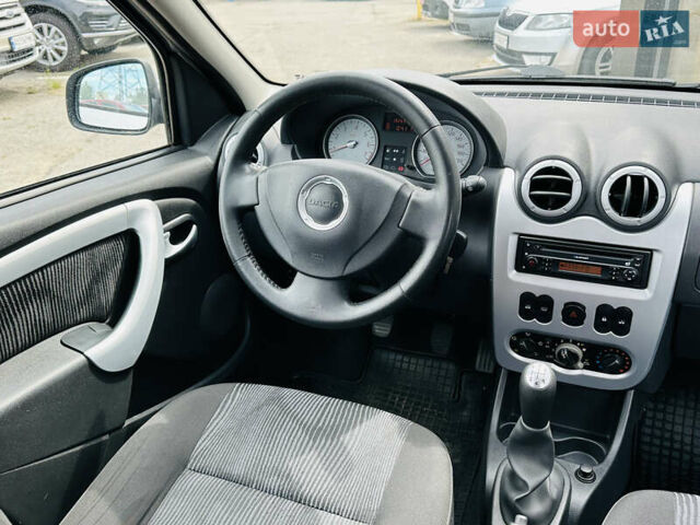Серый Дачия Логан, объемом двигателя 1.6 л и пробегом 190 тыс. км за 6700 $, фото 22 на Automoto.ua