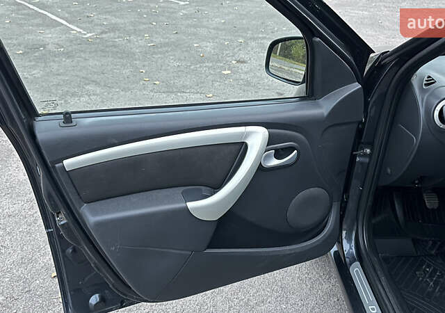 Серый Дачия Логан, объемом двигателя 1.5 л и пробегом 188 тыс. км за 6200 $, фото 9 на Automoto.ua