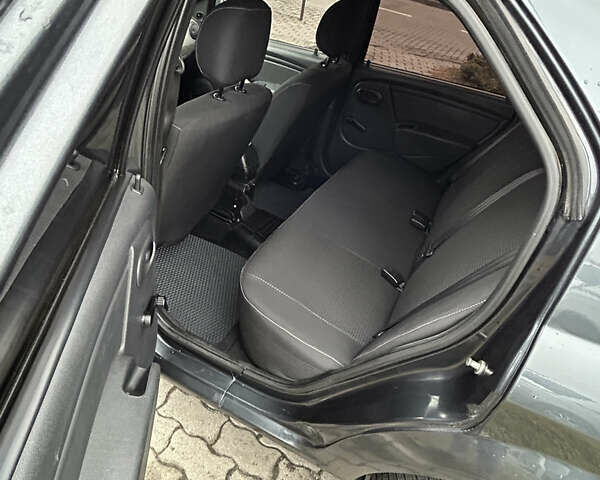 Сірий Дачія Logan, об'ємом двигуна 1.46 л та пробігом 242 тис. км за 4650 $, фото 5 на Automoto.ua