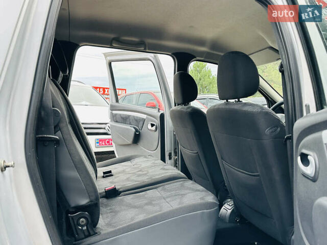 Серый Дачия Логан, объемом двигателя 1.6 л и пробегом 190 тыс. км за 6700 $, фото 18 на Automoto.ua