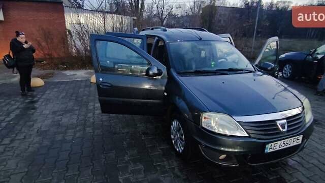 Сірий Дачія Logan, об'ємом двигуна 1.6 л та пробігом 220 тис. км за 6800 $, фото 1 на Automoto.ua