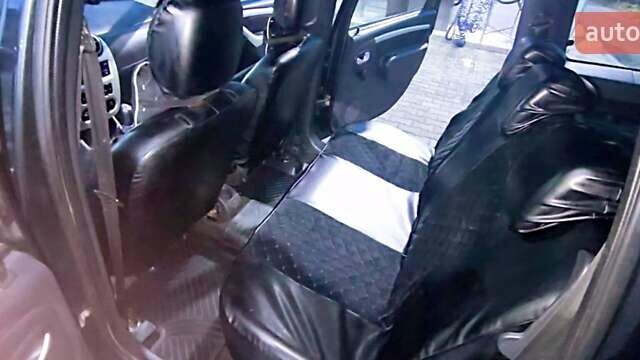 Сірий Дачія Logan, об'ємом двигуна 1.6 л та пробігом 220 тис. км за 6800 $, фото 8 на Automoto.ua