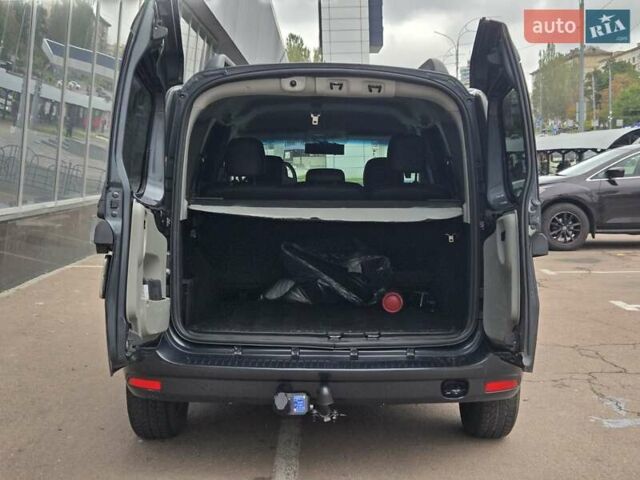 Дачія Logan 2012 у Києві на Automoto.ua Сірий Дачія Logan, об'ємом двигуна 1.6 л та пробігом 233 тис. км за 5700 $, фото 25 на Automoto.ua