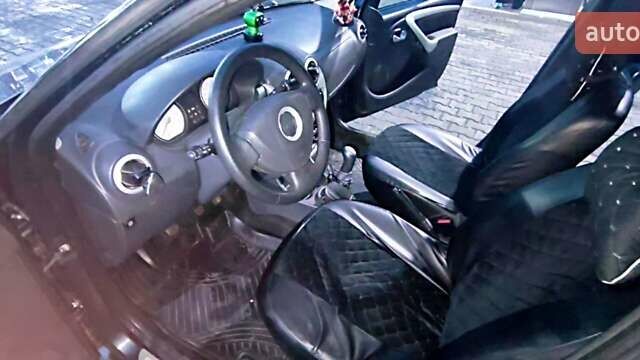 Сірий Дачія Logan, об'ємом двигуна 1.6 л та пробігом 220 тис. км за 6800 $, фото 9 на Automoto.ua
