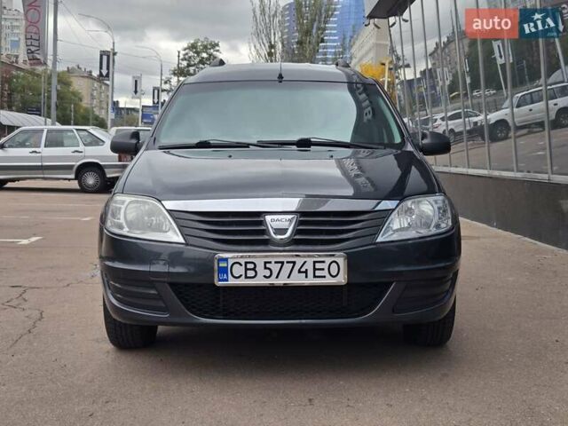 Дачія Logan 2012 у Києві на Automoto.ua Сірий Дачія Logan, об'ємом двигуна 1.6 л та пробігом 233 тис. км за 5700 $, фото 2 на Automoto.ua
