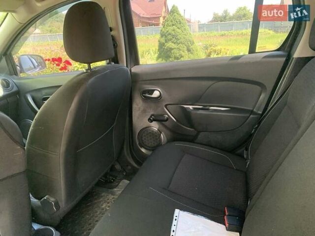 Сірий Дачія Logan, об'ємом двигуна 1.5 л та пробігом 250 тис. км за 8700 $, фото 15 на Automoto.ua