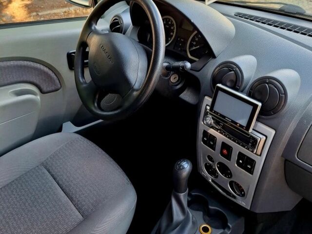 Серый Дачия Логан, объемом двигателя 1.6 л и пробегом 170 тыс. км за 5700 $, фото 11 на Automoto.ua