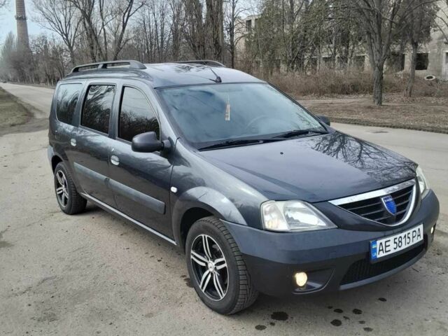 Серый Дачия Логан, объемом двигателя 1.6 л и пробегом 250 тыс. км за 6000 $, фото 4 на Automoto.ua