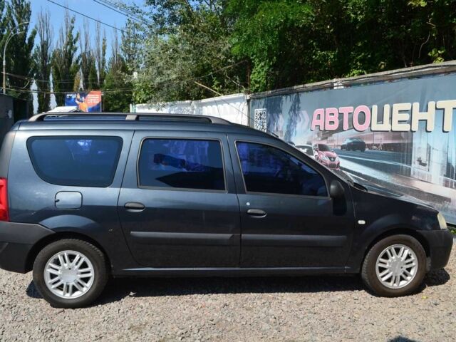 Серый Дачия Логан, объемом двигателя 1.6 л и пробегом 278 тыс. км за 5700 $, фото 4 на Automoto.ua