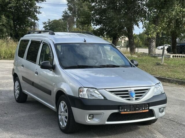 Серый Дачия Логан, объемом двигателя 1.6 л и пробегом 116 тыс. км за 5598 $, фото 4 на Automoto.ua