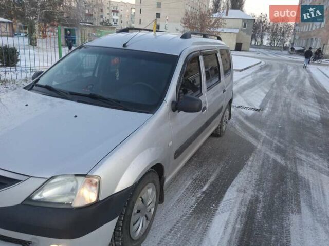 Серый Дачия Логан, объемом двигателя 1.5 л и пробегом 200 тыс. км за 6000 $, фото 5 на Automoto.ua