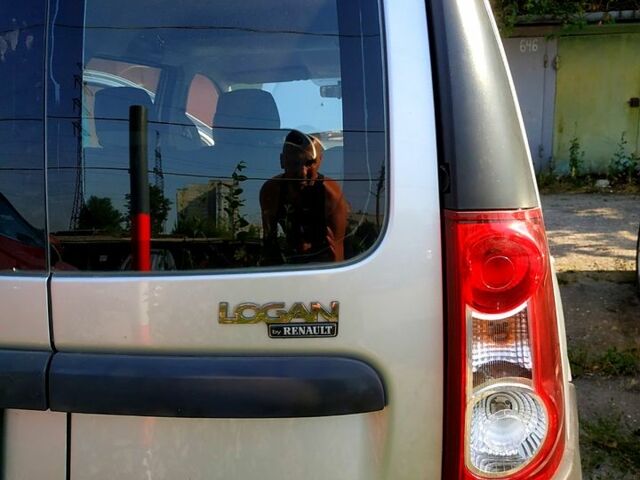 Серый Дачия Логан, объемом двигателя 1.6 л и пробегом 217 тыс. км за 4000 $, фото 7 на Automoto.ua