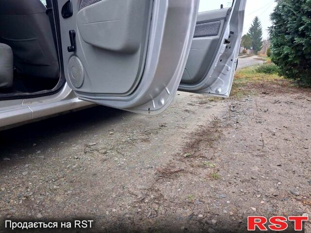 Серый Дачия Логан, объемом двигателя 1.6 л и пробегом 212 тыс. км за 5300 $, фото 11 на Automoto.ua