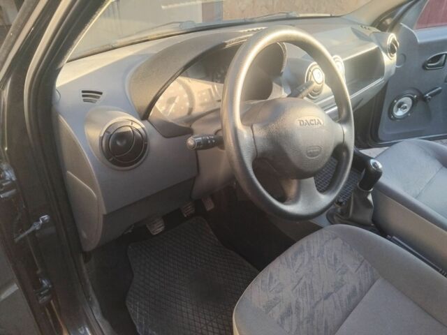 Сірий Дачія Logan, об'ємом двигуна 1.6 л та пробігом 172 тис. км за 3450 $, фото 19 на Automoto.ua