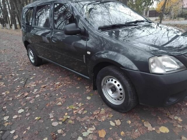 Сірий Дачія Logan, об'ємом двигуна 1.6 л та пробігом 172 тис. км за 3450 $, фото 7 на Automoto.ua