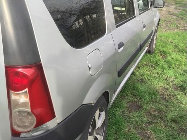 Серый Дачия Логан, объемом двигателя 1.6 л и пробегом 285 тыс. км за 2700 $, фото 5 на Automoto.ua