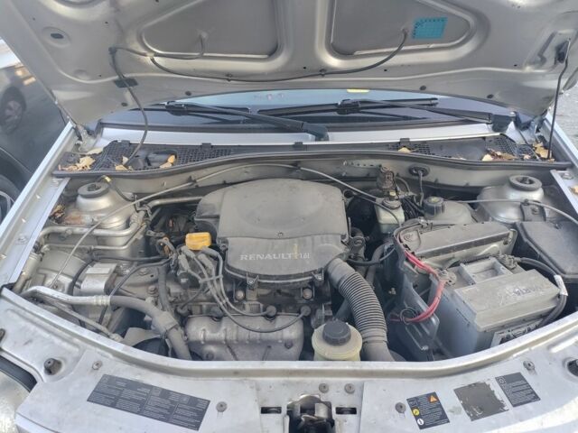 Серый Дачия Логан, объемом двигателя 1.6 л и пробегом 198 тыс. км за 3500 $, фото 2 на Automoto.ua