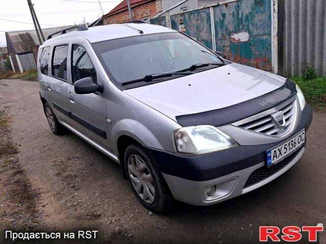 Серый Дачия Логан, объемом двигателя 1.6 л и пробегом 212 тыс. км за 5300 $, фото 2 на Automoto.ua