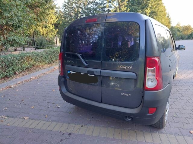 Серый Дачия Логан, объемом двигателя 1.6 л и пробегом 202 тыс. км за 4500 $, фото 1 на Automoto.ua