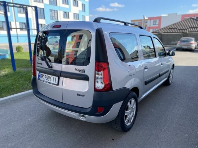 Серый Дачия Логан, объемом двигателя 0 л и пробегом 197 тыс. км за 4699 $, фото 4 на Automoto.ua