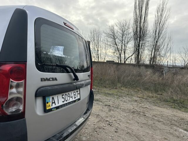 Серый Дачия Логан, объемом двигателя 1.6 л и пробегом 203 тыс. км за 3700 $, фото 19 на Automoto.ua