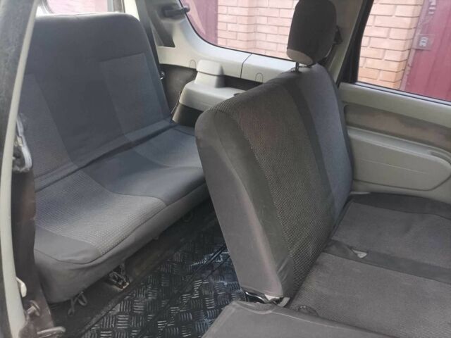 Серый Дачия Логан, объемом двигателя 1.6 л и пробегом 245 тыс. км за 3545 $, фото 9 на Automoto.ua