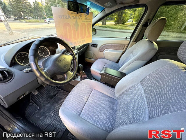 Серый Дачия Логан, объемом двигателя 1.5 л и пробегом 242 тыс. км за 6700 $, фото 5 на Automoto.ua