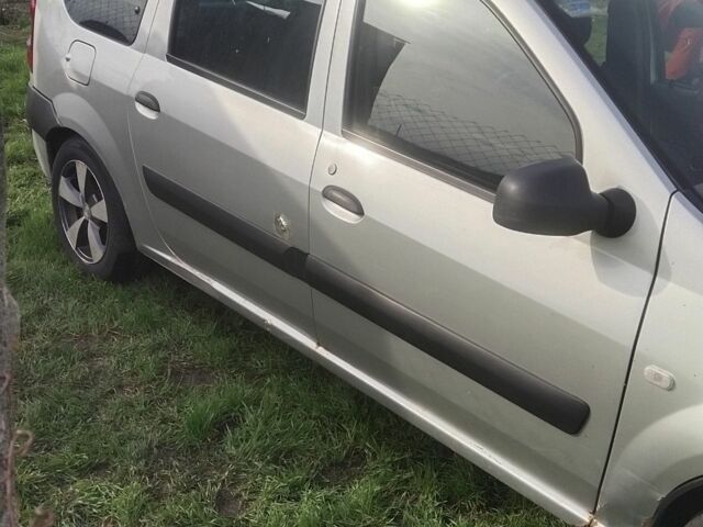 Серый Дачия Логан, объемом двигателя 1.6 л и пробегом 285 тыс. км за 2700 $, фото 4 на Automoto.ua