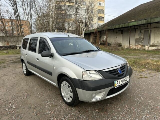 Серый Дачия Логан, объемом двигателя 1.6 л и пробегом 203 тыс. км за 3700 $, фото 1 на Automoto.ua