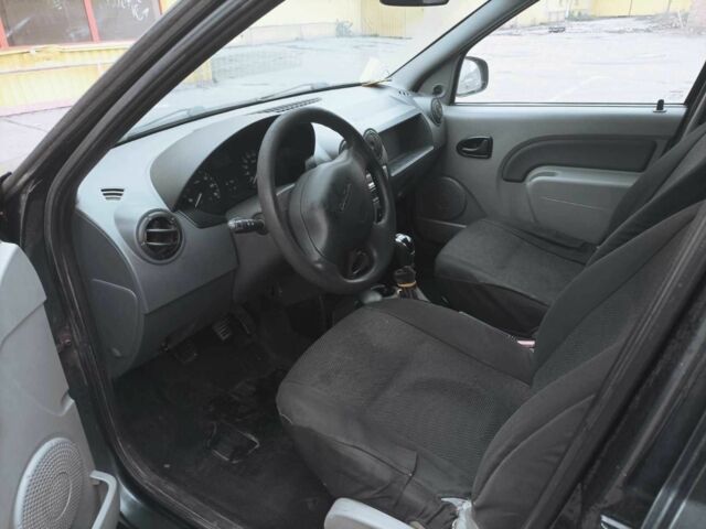 Серый Дачия Логан, объемом двигателя 1.6 л и пробегом 245 тыс. км за 3545 $, фото 12 на Automoto.ua