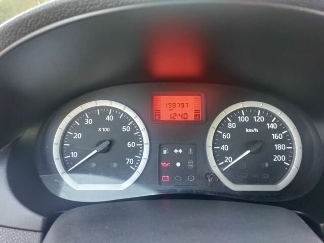 Серый Дачия Логан, объемом двигателя 1.6 л и пробегом 198 тыс. км за 3500 $, фото 4 на Automoto.ua