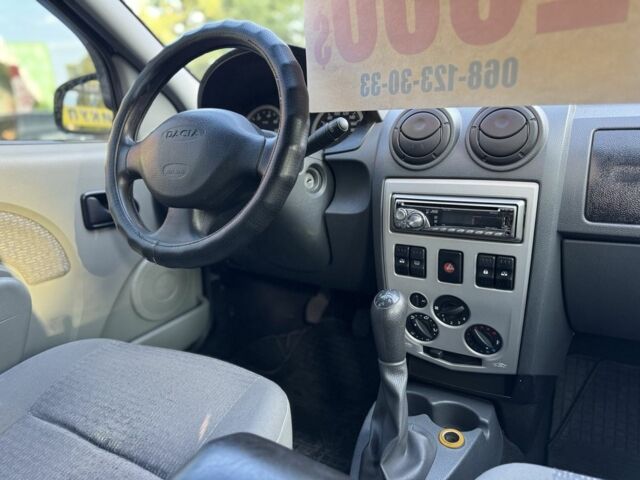 Сірий Дачія Logan, об'ємом двигуна 1.5 л та пробігом 242 тис. км за 6700 $, фото 13 на Automoto.ua