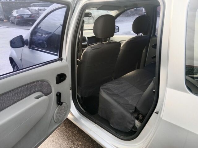 Серый Дачия Логан, объемом двигателя 1.6 л и пробегом 291 тыс. км за 3910 $, фото 13 на Automoto.ua