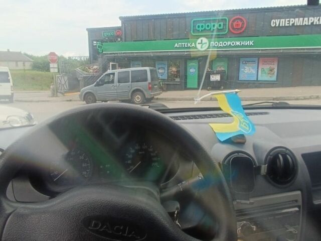 Сірий Дачія Logan, об'ємом двигуна 1.6 л та пробігом 314 тис. км за 3700 $, фото 2 на Automoto.ua