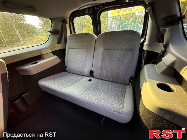 Серый Дачия Логан, объемом двигателя 1.5 л и пробегом 242 тыс. км за 6700 $, фото 7 на Automoto.ua