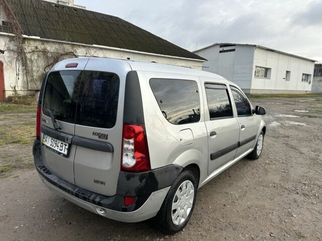 Серый Дачия Логан, объемом двигателя 1.6 л и пробегом 203 тыс. км за 3700 $, фото 2 на Automoto.ua