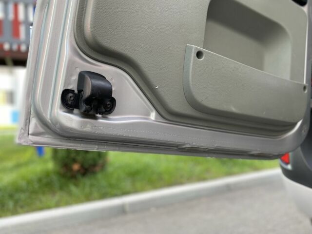 Серый Дачия Логан, объемом двигателя 0 л и пробегом 197 тыс. км за 4699 $, фото 16 на Automoto.ua