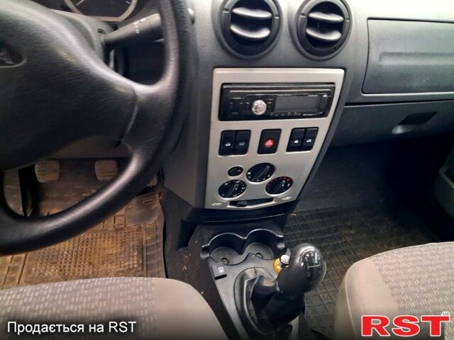 Серый Дачия Логан, объемом двигателя 1.6 л и пробегом 212 тыс. км за 5300 $, фото 9 на Automoto.ua