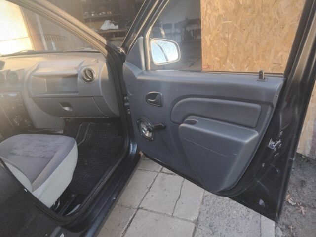 Сірий Дачія Logan, об'ємом двигуна 1.6 л та пробігом 172 тис. км за 3450 $, фото 12 на Automoto.ua