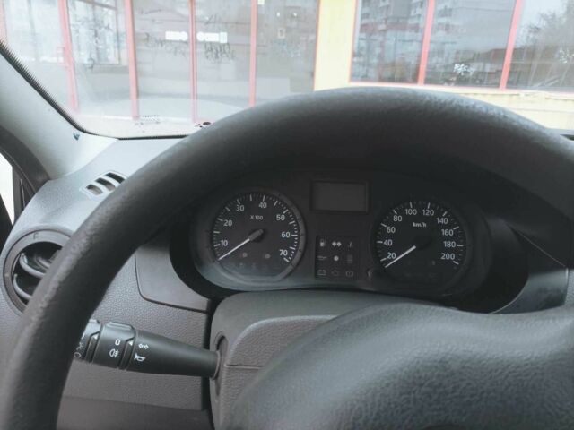 Серый Дачия Логан, объемом двигателя 1.6 л и пробегом 245 тыс. км за 3545 $, фото 16 на Automoto.ua