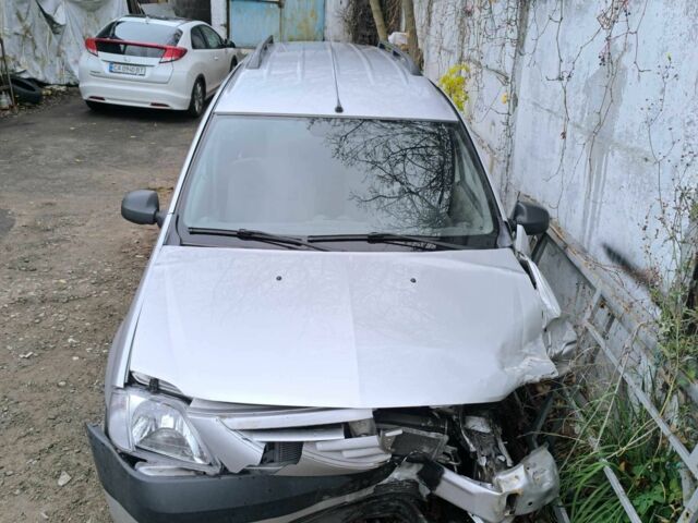 Серый Дачия Логан, объемом двигателя 1.6 л и пробегом 276 тыс. км за 2100 $, фото 1 на Automoto.ua