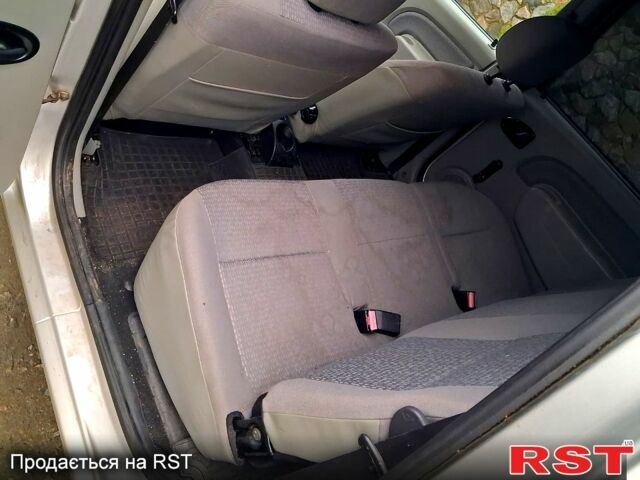 Серый Дачия Логан, объемом двигателя 1.6 л и пробегом 212 тыс. км за 5300 $, фото 6 на Automoto.ua