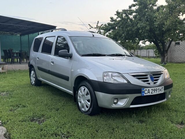 Серый Дачия Логан, объемом двигателя 1.6 л и пробегом 147 тыс. км за 5700 $, фото 5 на Automoto.ua