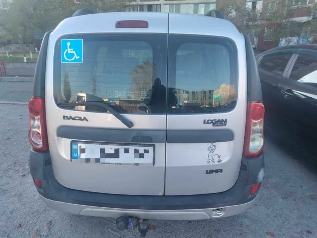 Сірий Дачія Logan, об'ємом двигуна 1.6 л та пробігом 199 тис. км за 4500 $, фото 6 на Automoto.ua