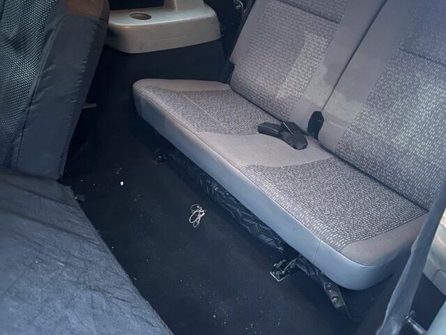 Серый Дачия Логан, объемом двигателя 1.5 л и пробегом 180 тыс. км за 3600 $, фото 6 на Automoto.ua