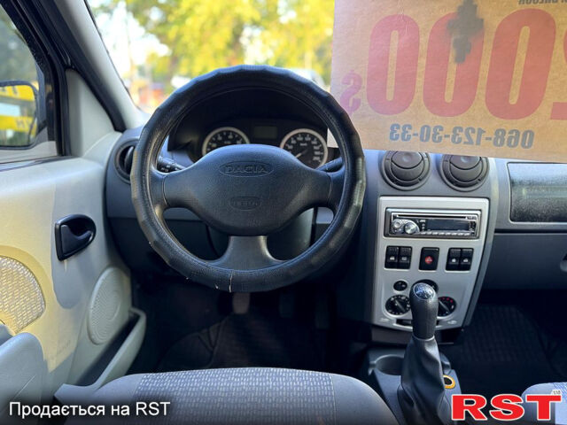 Серый Дачия Логан, объемом двигателя 1.5 л и пробегом 242 тыс. км за 6700 $, фото 11 на Automoto.ua