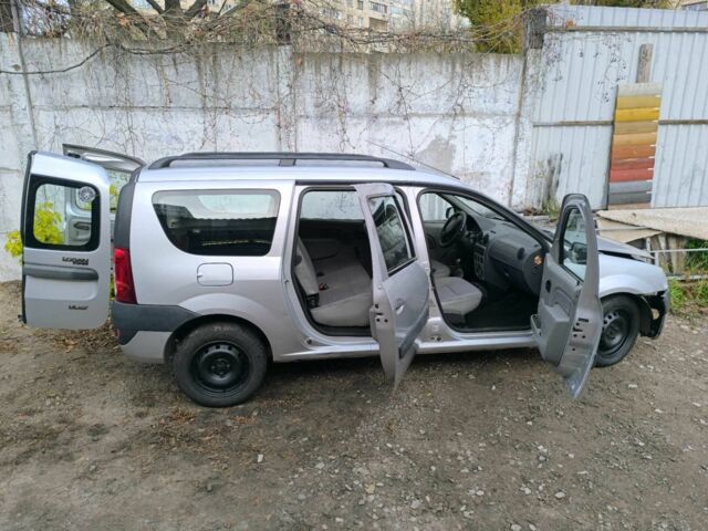 Серый Дачия Логан, объемом двигателя 1.6 л и пробегом 276 тыс. км за 2100 $, фото 8 на Automoto.ua