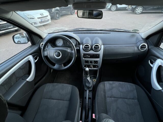 Серый Дачия Логан, объемом двигателя 1.6 л и пробегом 187 тыс. км за 5300 $, фото 4 на Automoto.ua