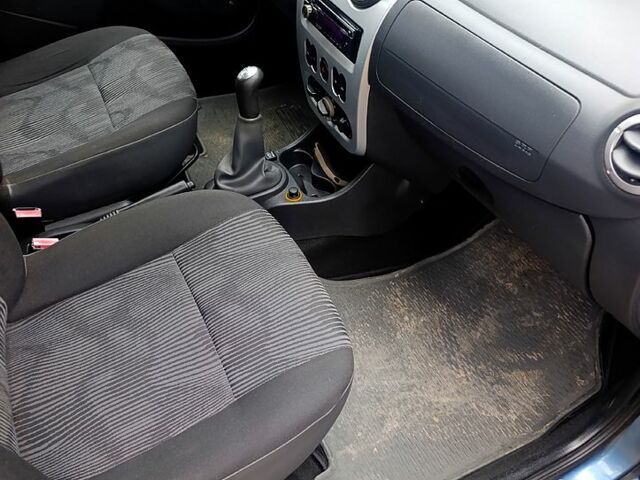 Сірий Дачія Logan, об'ємом двигуна 1.6 л та пробігом 172 тис. км за 5900 $, фото 10 на Automoto.ua